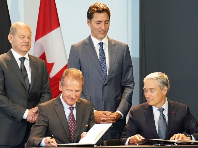 Volkswagen und Mercedes sind in Kanada mit dabei - Bild 1