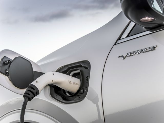 VDA erwartet deutlichen Rückgang bei Plug-in-Hybriden - Bild 1