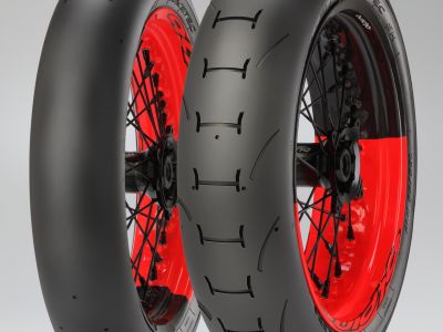 Metzeler bereift die Supermoto-Meisterschaften