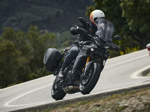 Fahrbericht Yamaha Tracer 9 GT : Weltneuheit an Bord - Bild 1