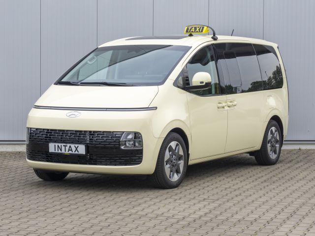 Hyundai Staria als Großraumtaxi - Bild 1