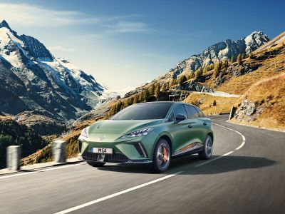 MG 4 bekommt mehr Leistung und Allradantrieb