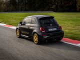 Schwarzer Abarth mit goldenem Skorpion - Bild 5