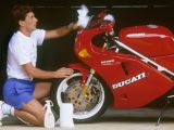 Ducati Monster erinnert an Ayrton Senna - Bild 8
