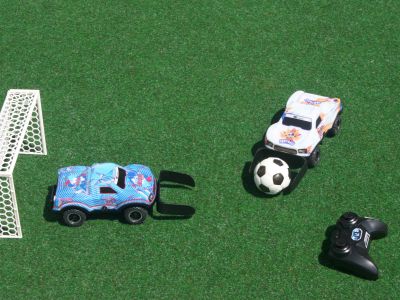 En miniature: Kickern auf vier Rädern