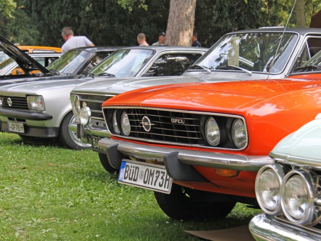 Klassikertreffen in Rüsselsheim - Bild 1