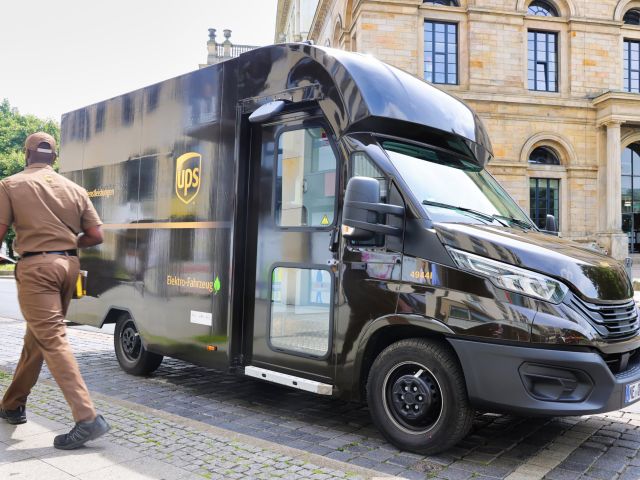 Iveco liefert 192 e-Daily an UPS - Bild 1