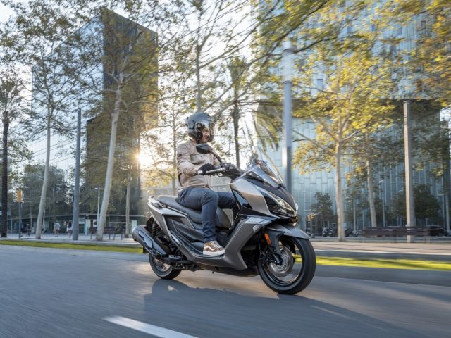 Kymco bringt den Downtown GT 350i TCS - Bild 1