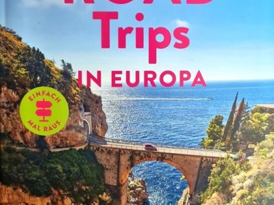 Im Bücherregal: 22 Touren durch Europa