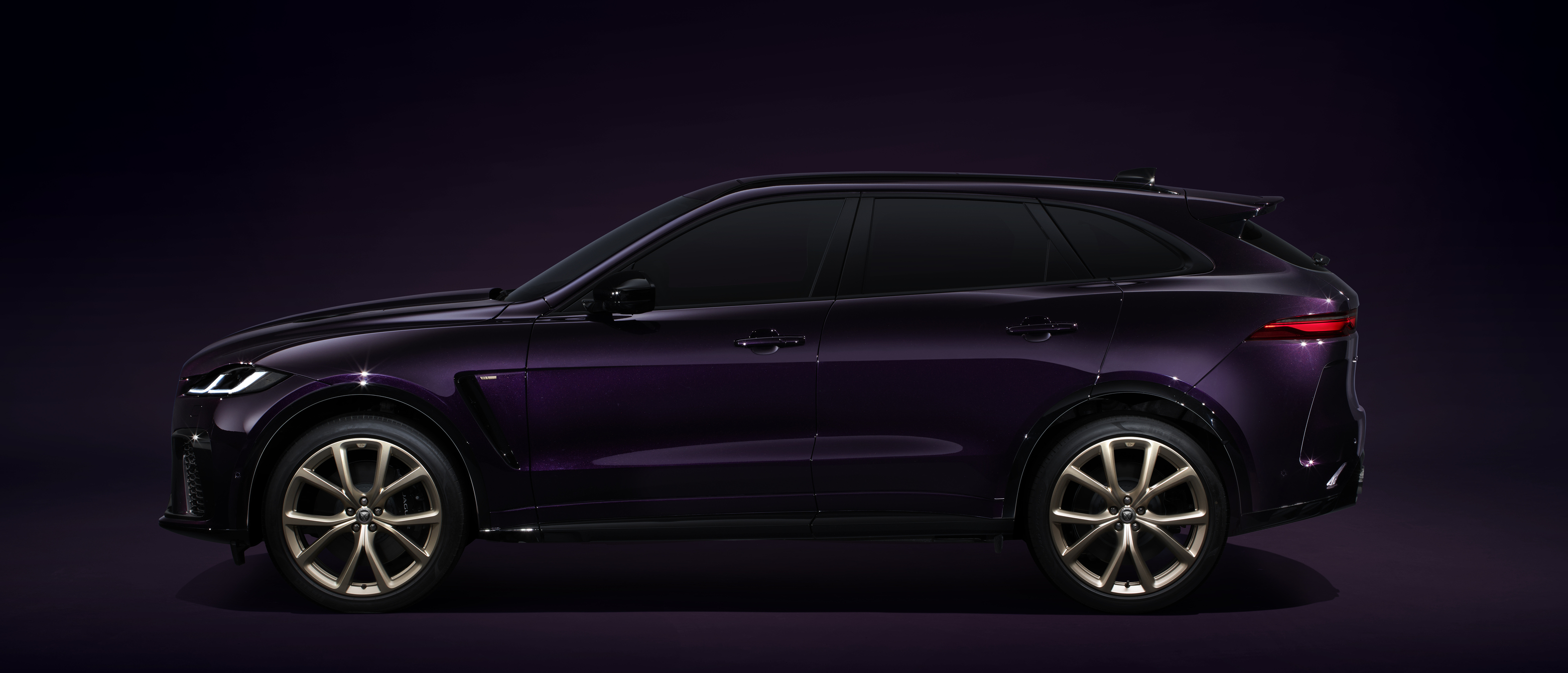 Exklusiver Jaugua F-Pace SVR: Für jede Runde ein Exemplar - Bild 3