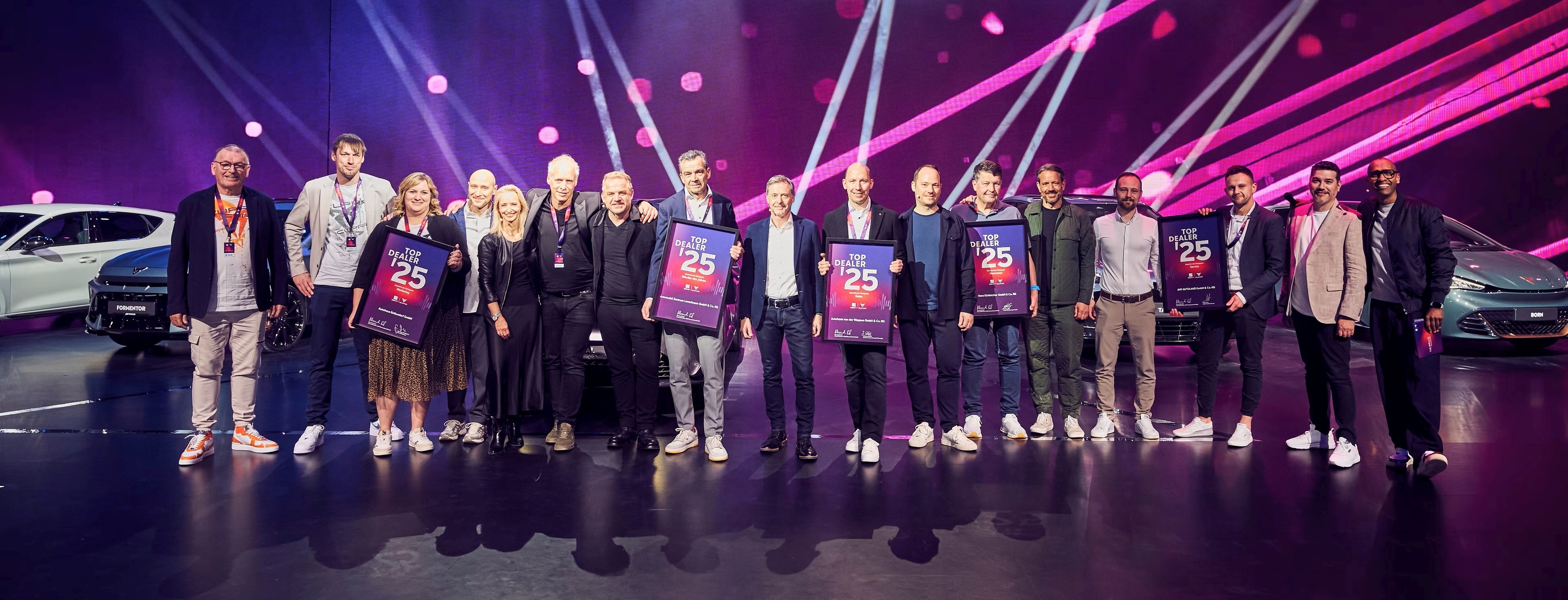 Seat ehrt seine besten Händler